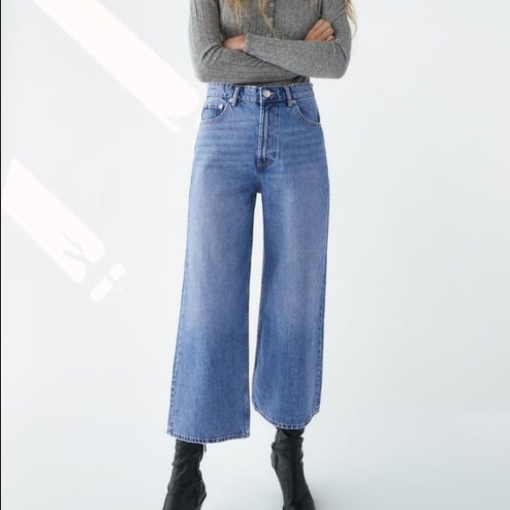ZARA CROPPED WIDE LEG JEANS SIZE 2
